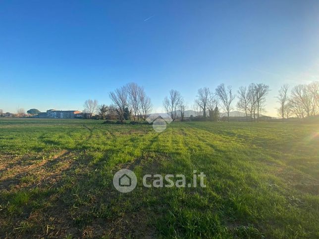 Terreno agricolo in commerciale in Via Traversa