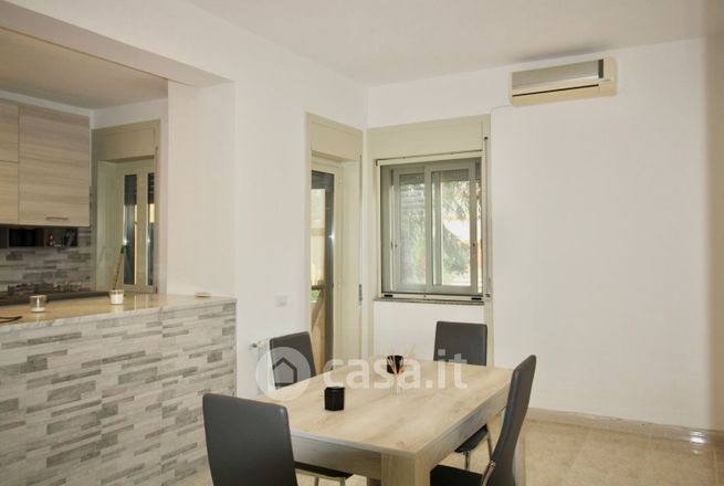 Appartamento in residenziale in Via Paestum 52