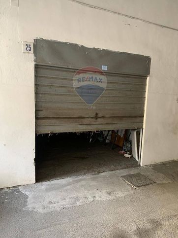 Garage/posto auto in residenziale in Via XXI Aprile 47