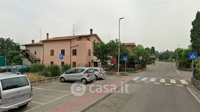 Casa bi/trifamiliare in residenziale in Via Fornace 61