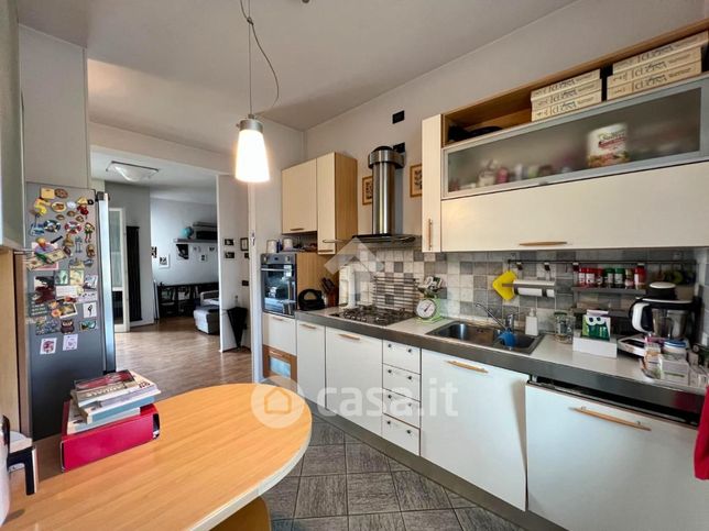 Appartamento in residenziale in Piazza RENATO GIUSTI 10