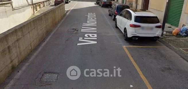 Box/posto auto in residenziale in Via IV Novembre