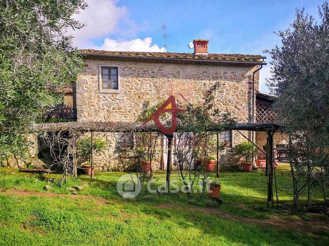 Rustico/casale in residenziale in