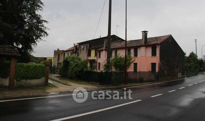 Casa indipendente in residenziale in Via Sabbioni 824