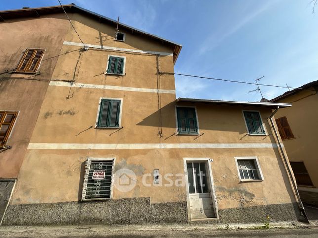 Casa indipendente in residenziale in Vicolo Ceratto 1