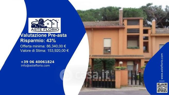 Villa in residenziale in Via Arquà Petrarca 21