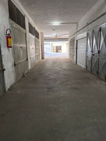 Box/posto auto in residenziale in Via San Giacomo