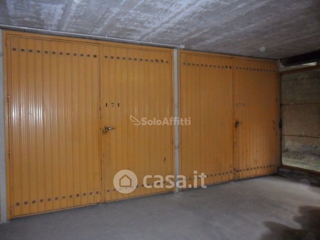 Garage/posto auto in residenziale in Via Principe Amedeo 34