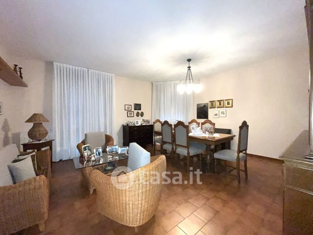 Appartamento in residenziale in Via Bari 16