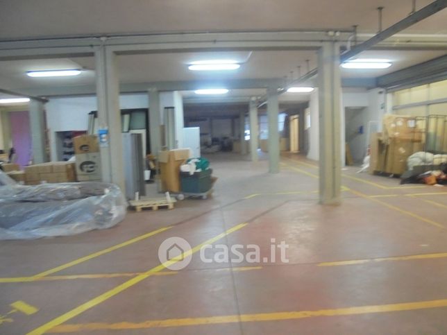 Capannone in commerciale in Via Tosco Romagnola Est