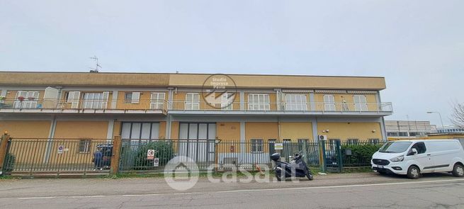 Capannone in commerciale in Via Guglielmo Marconi 39