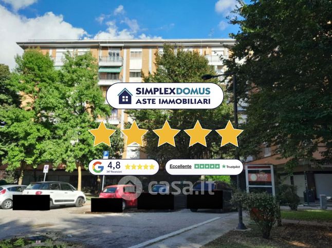 Appartamento in residenziale in Viale Viareggio