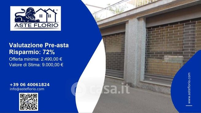 Box/posto auto in residenziale in Via del Pozzo