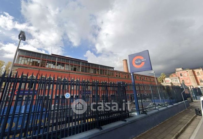 Capannone in commerciale in Via Roma