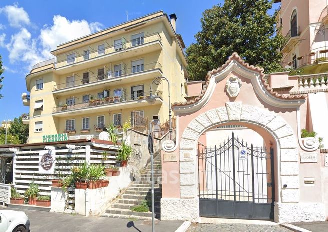 Appartamento in residenziale in Viale delle Medaglie d'Oro