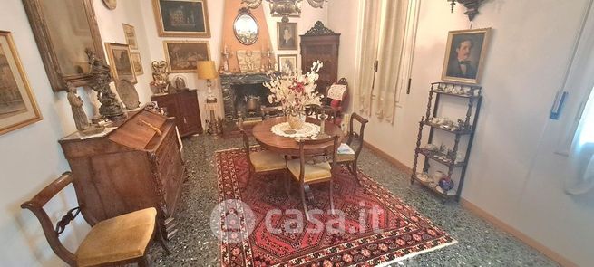 Appartamento in residenziale in Via delle Torri