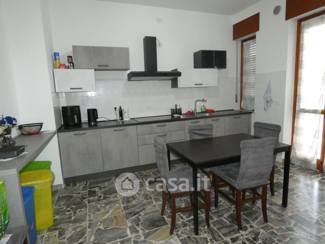 Appartamento in residenziale in Via Padre Girotti