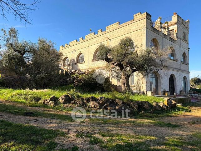 Villa in residenziale in Contrada Cento Pezze