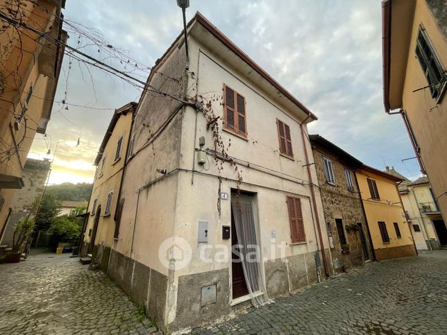 Casa indipendente in residenziale in Via della Vignola 4