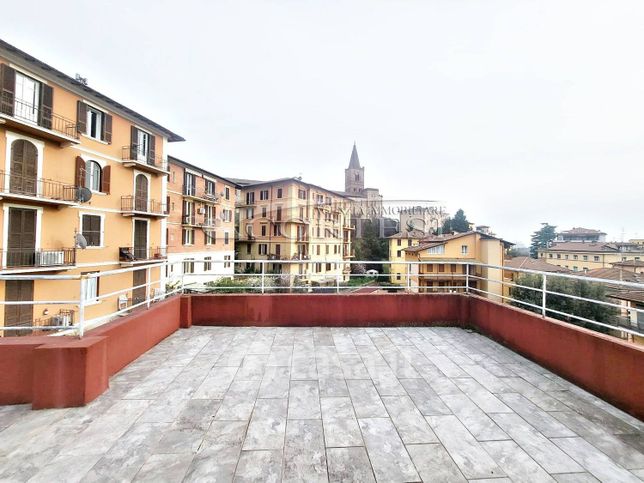 Appartamento in residenziale in Via Ascanio della Corgna 8