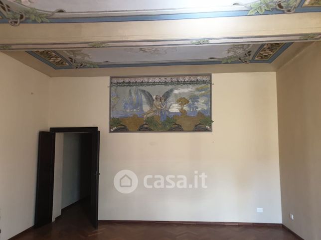 Ufficio in commerciale in Via Fulvia