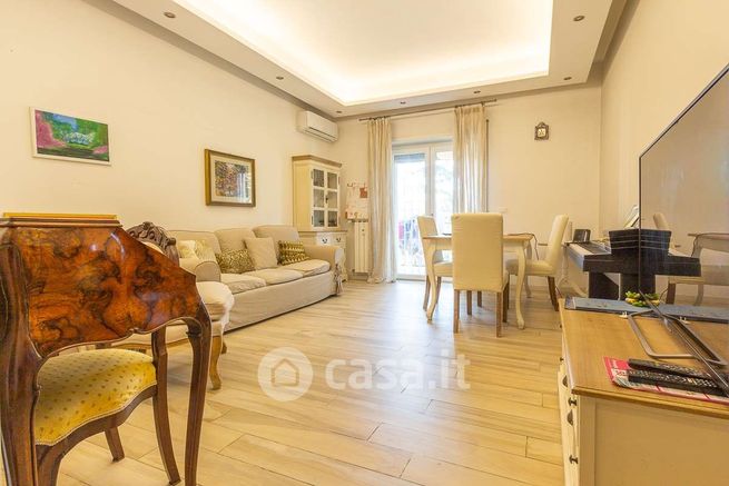 Appartamento in residenziale in Via Zanzur