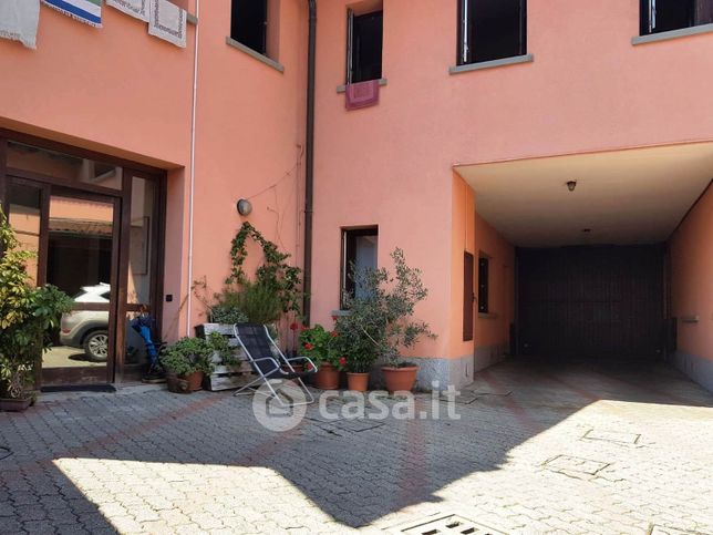 Appartamento in residenziale in Via Borghetto 5