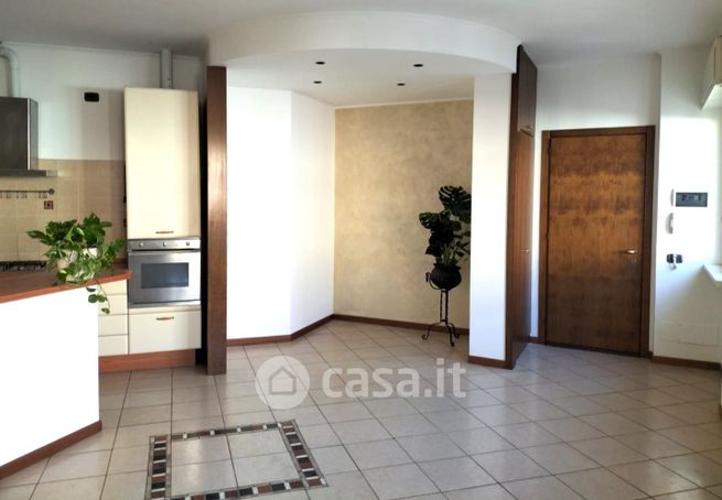 Appartamento in residenziale in Via IV Novembre 24024