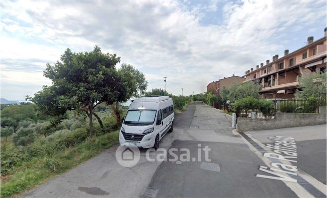 Terreno agricolo in commerciale in Via Andrea del Sarto