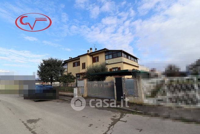 Capannone in commerciale in Via dell'Artigianato