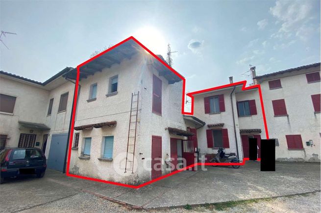 Casa indipendente in residenziale in Vicolo Chiuso 12
