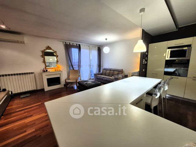 Appartamento in residenziale in Via Massimo D'Azeglio 55