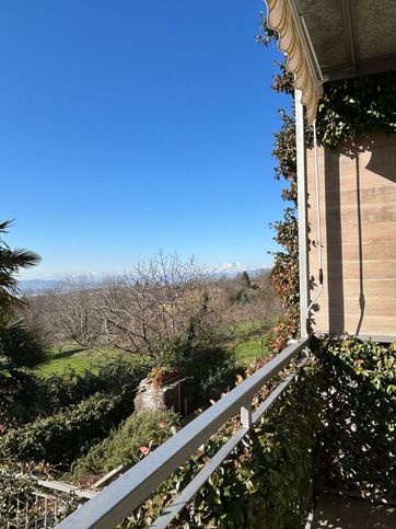 Appartamento in residenziale in Via Don Carlo Roveda