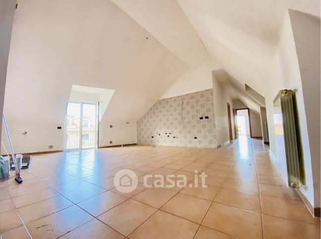Attico/mansarda in residenziale in Via della Libertà 242
