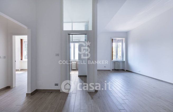 Appartamento in residenziale in Via Luciano Manara 4