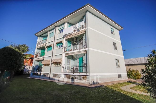 Appartamento in residenziale in Via Montenero 35