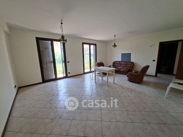 Appartamento in residenziale in Via Calogero Jean
