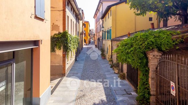 Casa indipendente in residenziale in Via della Libertà 8