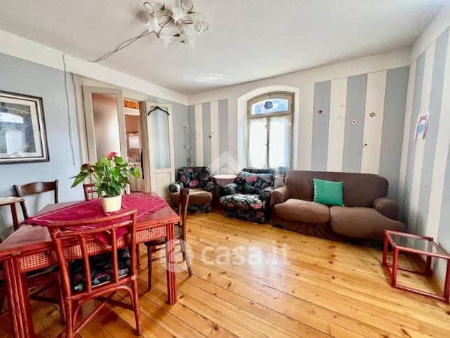 Appartamento in residenziale in Via IV Novembre