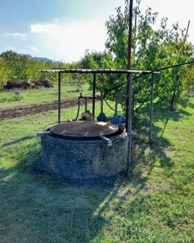 Terreno agricolo in commerciale in Via Dante Alighieri