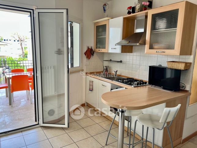 Appartamento in residenziale in Via Petrarca 24