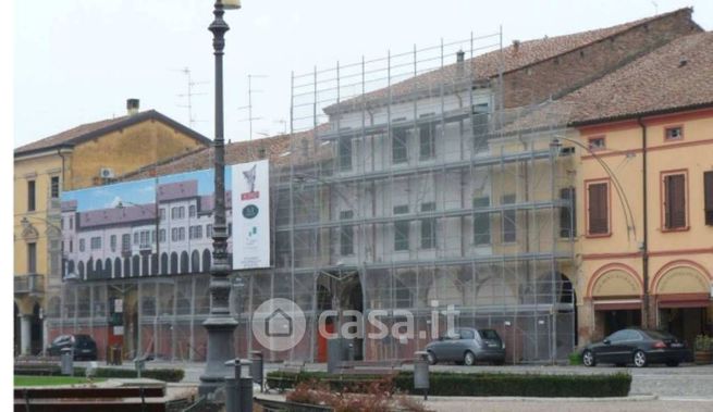 Casa indipendente in residenziale in Piazza Unità d'Italia