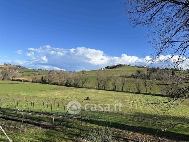 Terreno agricolo in commerciale in 