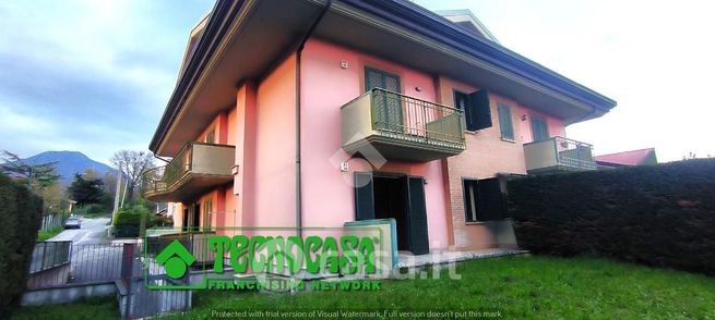 Appartamento in residenziale in Via Vincenzo De Napoli 26