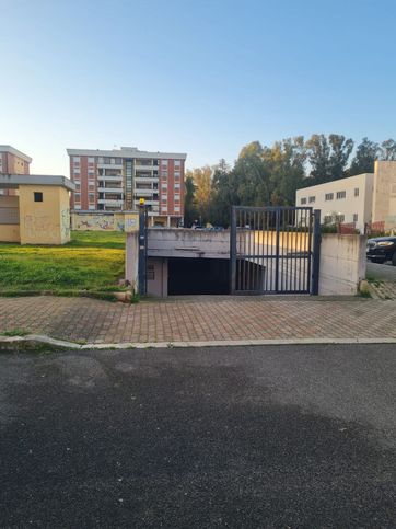 Garage/posto auto in residenziale in Via degli Osci