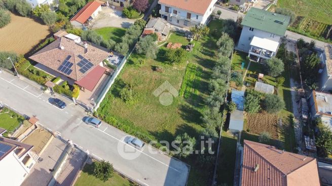 Terreno edificabile in residenziale in Via Abruzzo 1 B