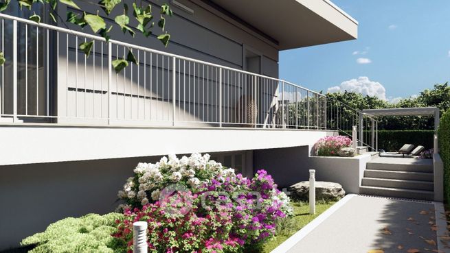 Villa in residenziale in Via della Pace 45