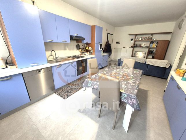 Appartamento in residenziale in Via Piovese