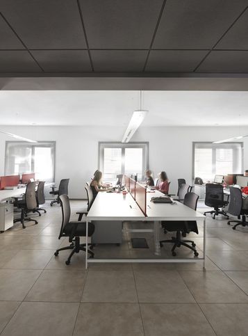 Ufficio in commerciale in Via Bisceglie 74