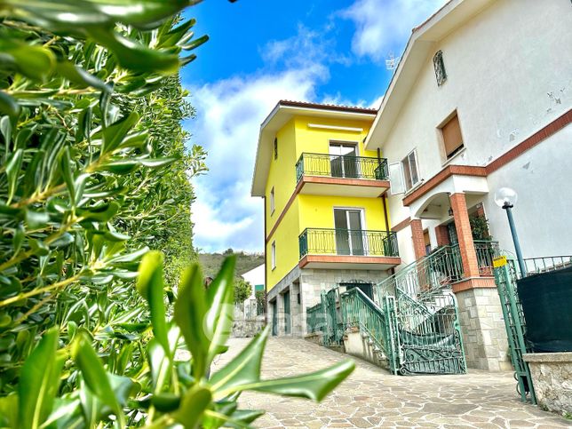 Appartamento in residenziale in Via Villaggio del Sole 74